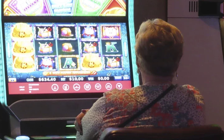 Atlantic City Casinos Roll Snake Eyes Despite Online Assistance