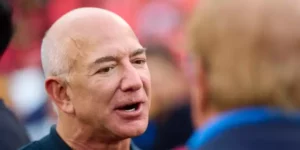 Unveiling the Secret Side of Amazon: A Dive into Jeff Bezos' Disappearing Messages