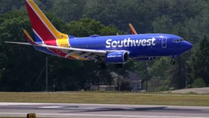 Southwest Airlines Fights Back: Activist Investor Elliott Encounters 'Poison Pill'