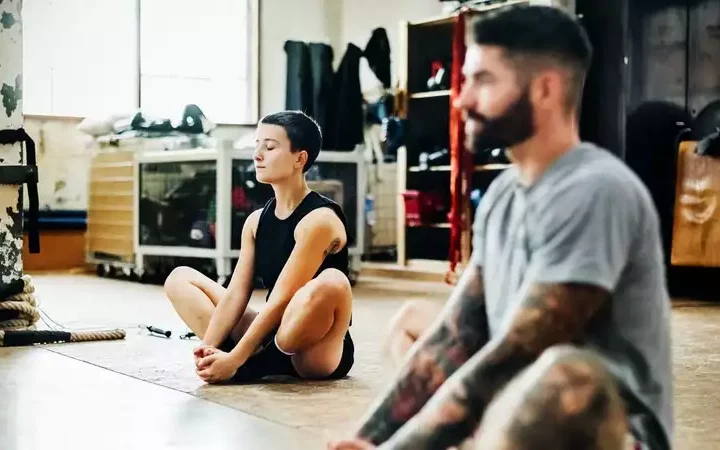 Flexibility Linked to Longevity: New Study Reveals Surprising Connection in Middle-Aged Adults