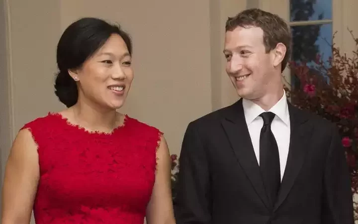 Mark Zuckerberg's 7-Foot Statue Gift to Wife Ignites Relationship Expert Debate